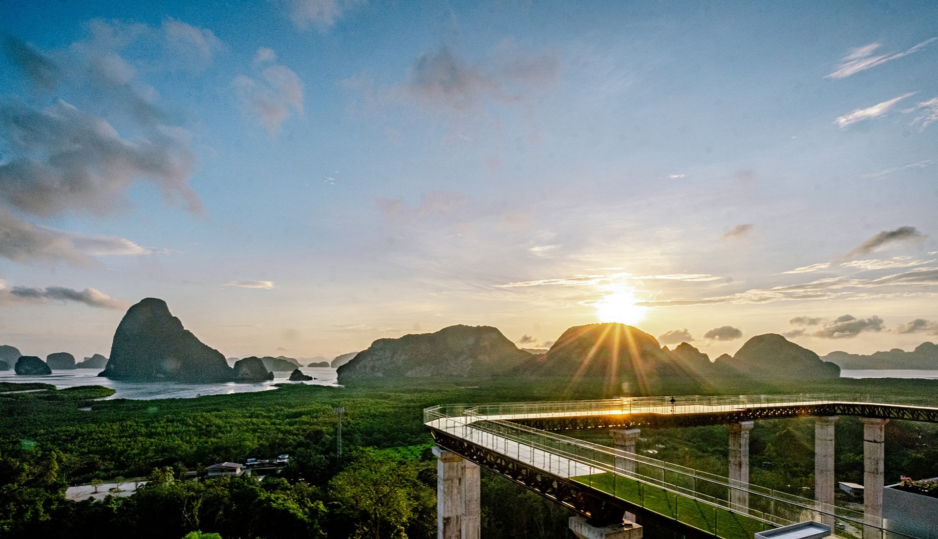 Top 7 Must-Visit Skywalks in Thailand for Breathtaking High-Altitude Views